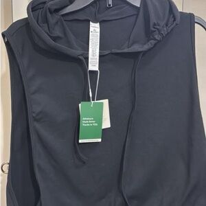 HALARA Black Sleeveless Crop Top